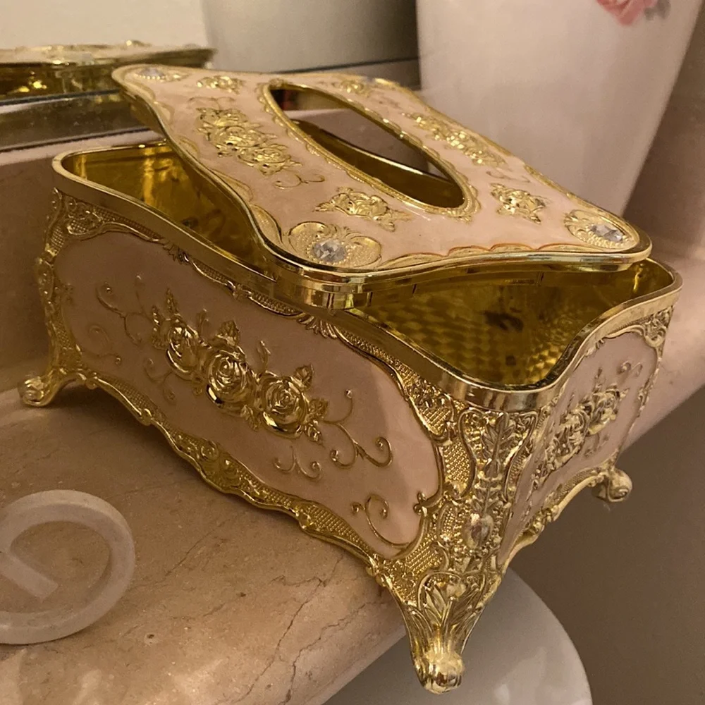 Beautiful, luxury Tissue holder